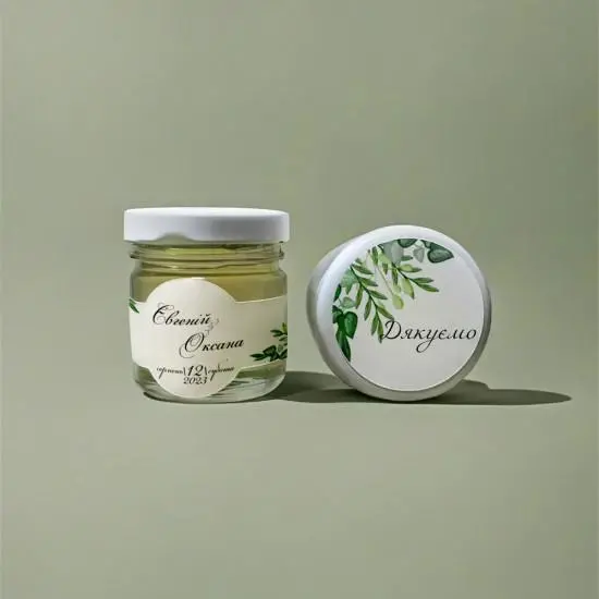 A gift for wedding guests – a set of exclusive sweets in stylish packaging