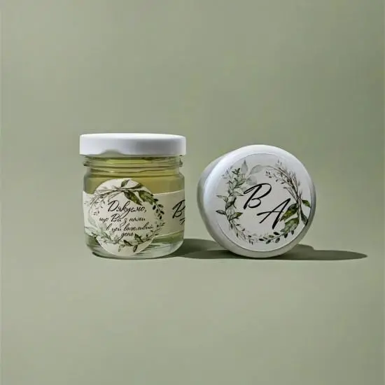 A gift for wedding guests – a set of exclusive sweets in stylish packaging