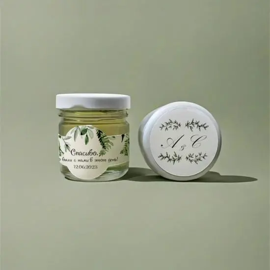 A gift for wedding guests – a set of exclusive sweets in stylish packaging